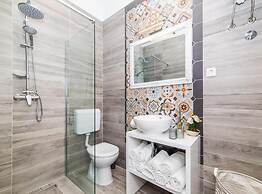 Charming Villa With Outdoor Pool, Bbq, and Sun Deck in Tranquil Kaštel