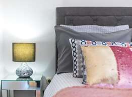 Charming Villa With Outdoor Pool, Bbq, and Sun Deck in Tranquil Kaštel