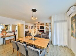 Charming Villa With Outdoor Pool, Bbq, and Sun Deck in Tranquil Kaštel