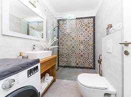 Charming Villa With Outdoor Pool, Bbq, and Sun Deck in Tranquil Kaštel