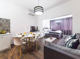 Charming Villa With Outdoor Pool, Bbq, and Sun Deck in Tranquil Kaštel