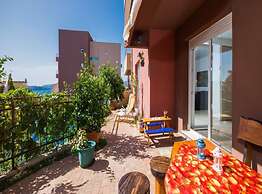 Elegant Hideaway Apartment With Pool