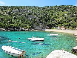 Sea-view Apartments With Pool, Terrace, and Outdoor Lounge in Scenic Č