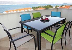 Sea-view Apartments With Pool, Terrace, and Outdoor Lounge in Scenic Č