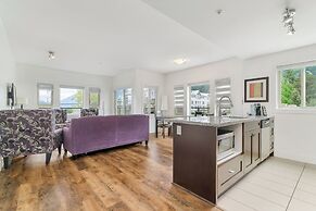 Stylish Urban Retreat  2BR Condo