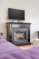 Stylish Urban Retreat  2BR Condo