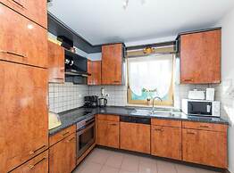 Spacious Holiday Home With Pool and Hot Tub in Kastel Stari