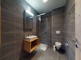 Les Mayens MB 001 - Luxury Apartment 8 Pers