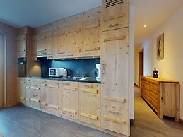 Les Mayens MB 001 - Luxury Apartment 8 Pers