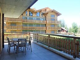 Les Mayens MB 001 - Luxury Apartment 8 Pers