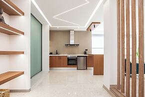 Stylish Modern Suite at Piraeus Port