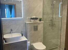 Mastrinka Bright Apartment With Free Parking and Modern Amenities