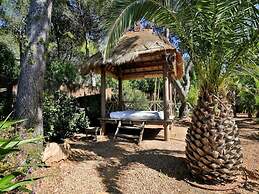 Exquisite Villa With Parking Space