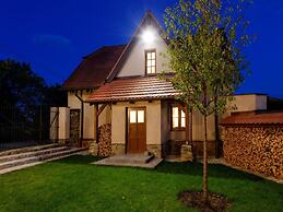 Beautiful Villa With Activities