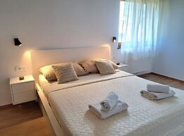 Tranquil Holiday Home With Pool, Garden, and Playground in a Peaceful