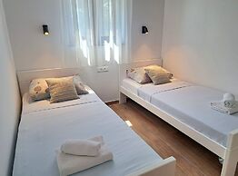 Tranquil Holiday Home With Pool, Garden, and Playground in a Peaceful