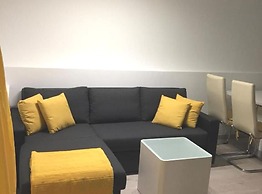 Modern and Cozy Apartment With Terrace in Kastel Kambelovac