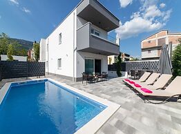 Luxury Kastela Villa With Heated Pool and Lounge Area