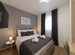 Luxury Kastela Villa With Heated Pool and Lounge Area