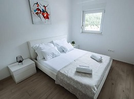 Exclusive Elegant Villa With Pool in Kastel Novi