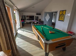 Exclusive Elegant Villa With Pool in Kastel Novi