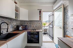 Alloro House With Terrace