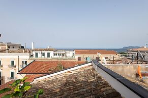 Alloro House With Terrace