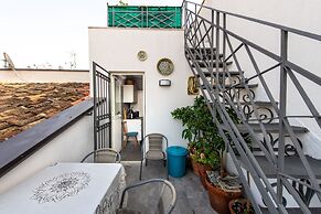 Alloro House With Terrace