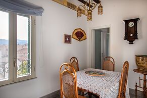 Alloro House With Terrace