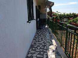 Spacious Apartment Steps From the Beach, With Private Terrace and Gril