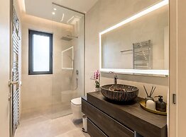 Sophisticated Oasis Residence Villa With Pool