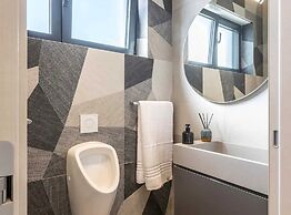 Sophisticated Oasis Residence Villa With Pool