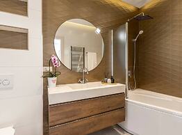 Sophisticated Oasis Residence Villa With Pool