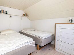 6 Person Holiday Home in Rodby