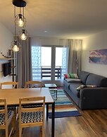 Charming Apartment With Hill View