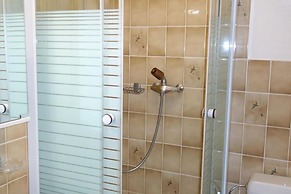 Mystical Apartment With Mountain Views