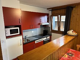 Mystical Apartment With Mountain Views