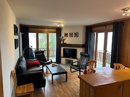 Mystical Apartment With Mountain Views
