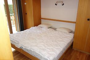 Mystical Apartment With Mountain Views