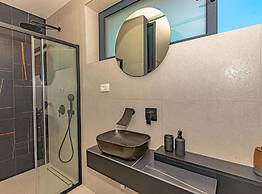 Luxury Contemporary Villa in Vodice With Pool, Sauna and Hot Tub