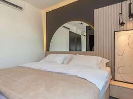 Luxury Contemporary Villa in Vodice With Pool, Sauna and Hot Tub