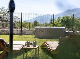 Peaceful and Cozy Holiday Home Near Imotski