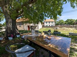 Peaceful and Cozy Holiday Home Near Imotski