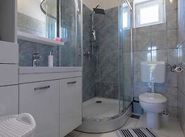 Peaceful and Cozy Holiday Home Near Imotski