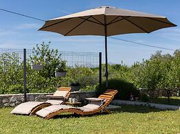 Peaceful and Cozy Holiday Home Near Imotski