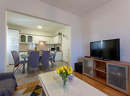 Peaceful and Cozy Holiday Home Near Imotski