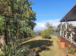 Milang Lakefront Retreat