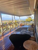Milang Lakefront Retreat