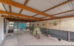 Milang Lakefront Retreat