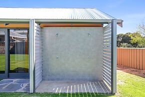 Beachfront Bliss - Wi-fi BBQ Group House